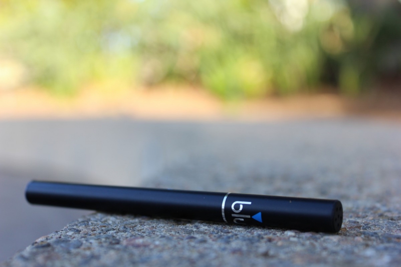boutique-THIERY-min_e_cigarette_vaping_blu_cigs_blu_electronic_cigarette_tobacco_cigarette_smoke-637061